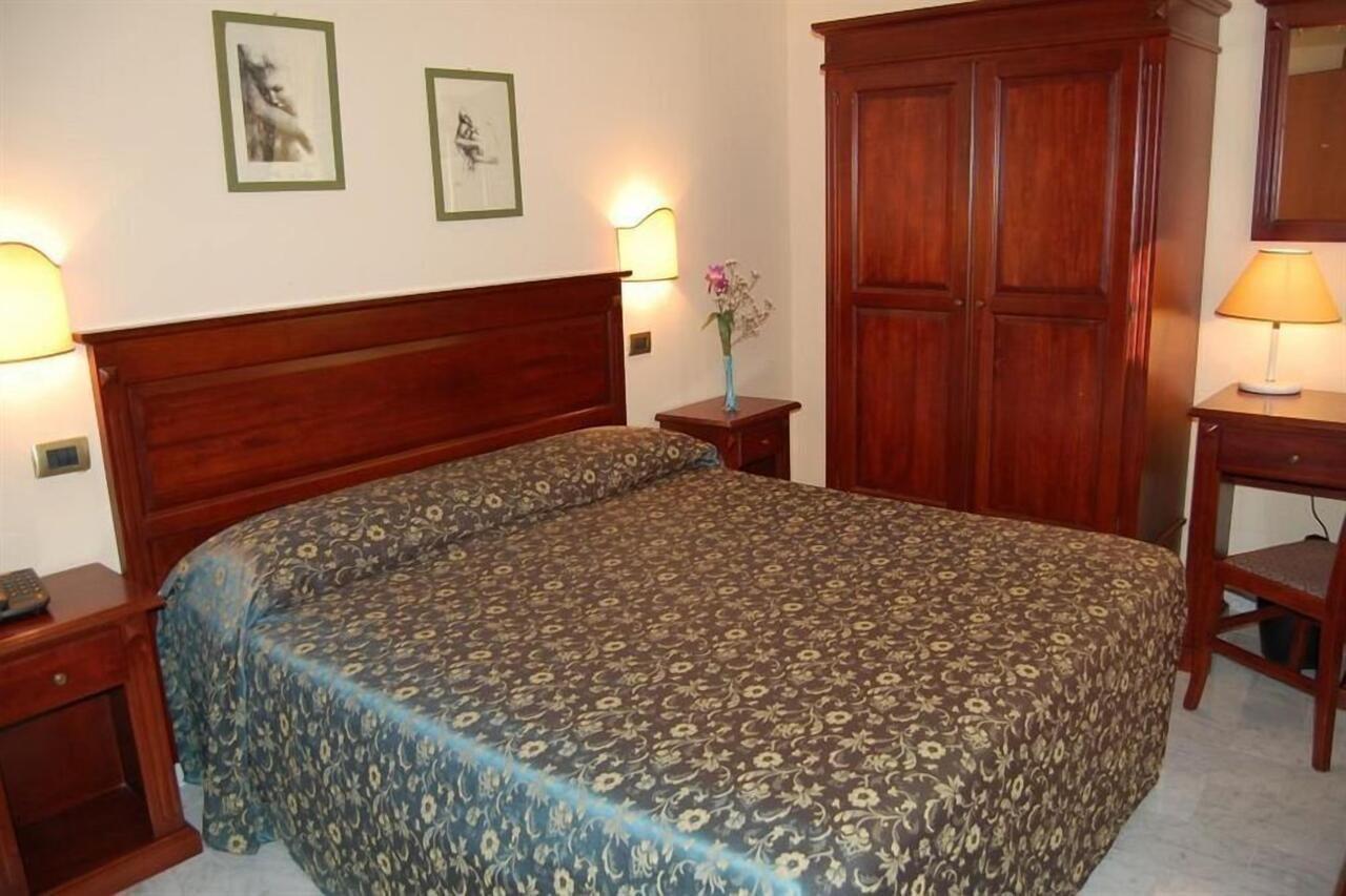 Hotel Astor Floransa Dış mekan fotoğraf